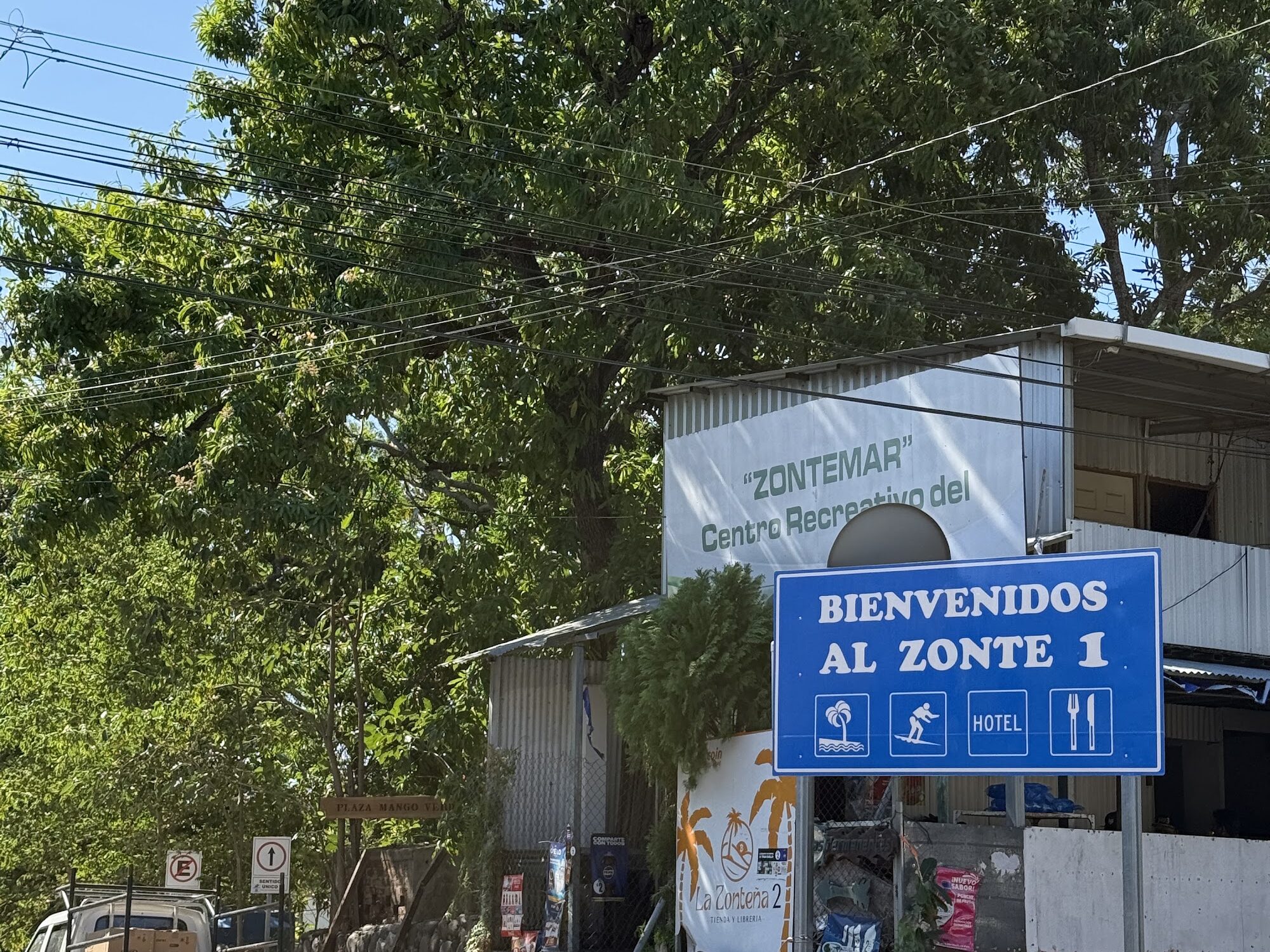 Welcome sign at El Zonte beach, La Libertad, El Salvador